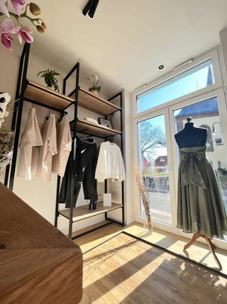 shelving-addison-fashion-shopfitting-shelf-retail-mandai-design