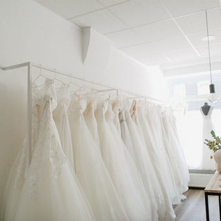 bridal-shopfitting-retail-shelf-hochzeitblume-mandai-design2