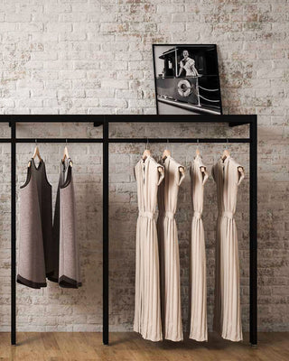 clothingrailsystem-clothingrail-shopfitting-mandaidesign