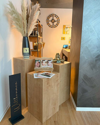 cosmetics-retail-display-visual-merchandising
