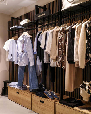 retail-shelving-azani