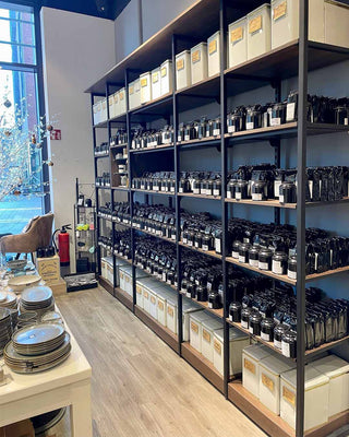 retail-shelf-food-display-shopfitting-hafen-spezerei-5