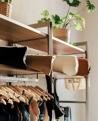 retail-shelving-display-shopfitting-mandai-design-bergen-mindfullife-berlin-2