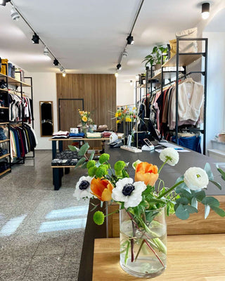 shelvingsystem-retailshelf-shelf-shopfitting-mandaidesign-unipolar