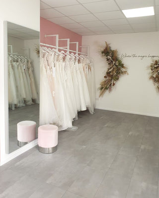 shopfittings-bridal-shelving-mandai-design_5
