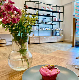 shopfittings-retail-shelving-furniture-mandai-design-lunebeauty
