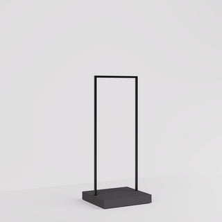 retail-clothing-rack-mandaidesign