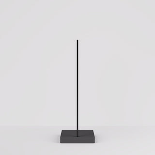 retail-clothing-rack-mandaidesign