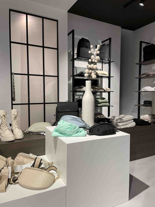 concept-store-shelving-cube-unweit-berlin-mandai-design