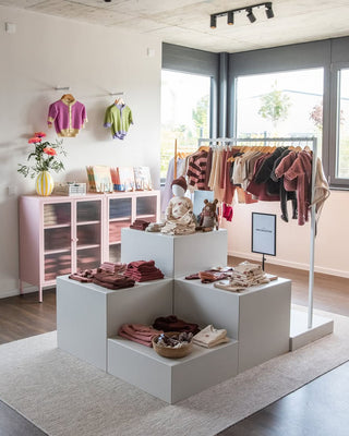 kids-store-displays-mana-kansas