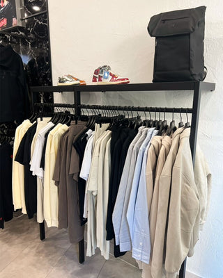 menswear-retail-display-distorted-people_3
