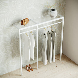 retail-design-store-interior-clothing-rail