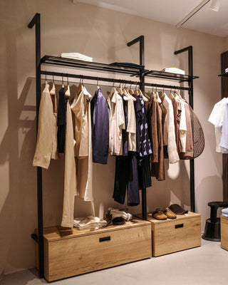retail-displays-azani-boutique_6