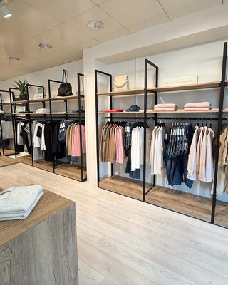 retail-shelving-store-shelf
