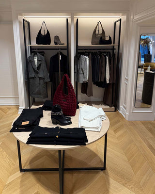 saint_sofia_store_fixtures_retail_design_mandai_design