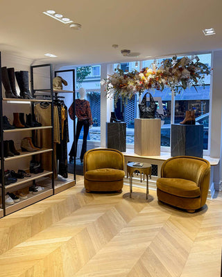saint_sofia_store_fixtures_retail_design_mandai_design