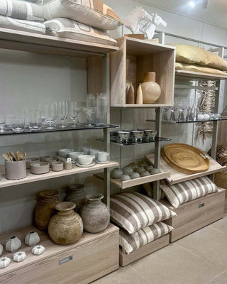 store-fixtures-shopfittings-retail-product-display-mandai-design